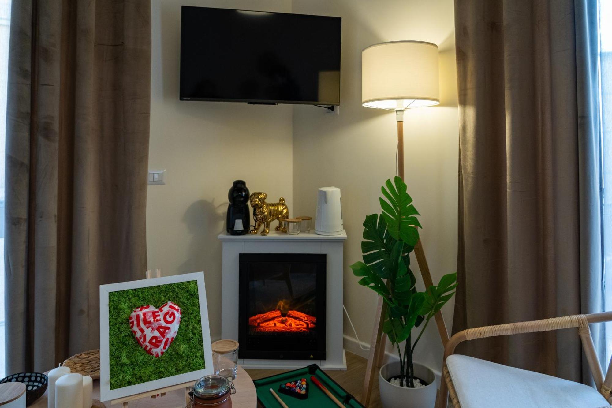 San Carlo Apartments B&B קאסרטה מראה חיצוני תמונה